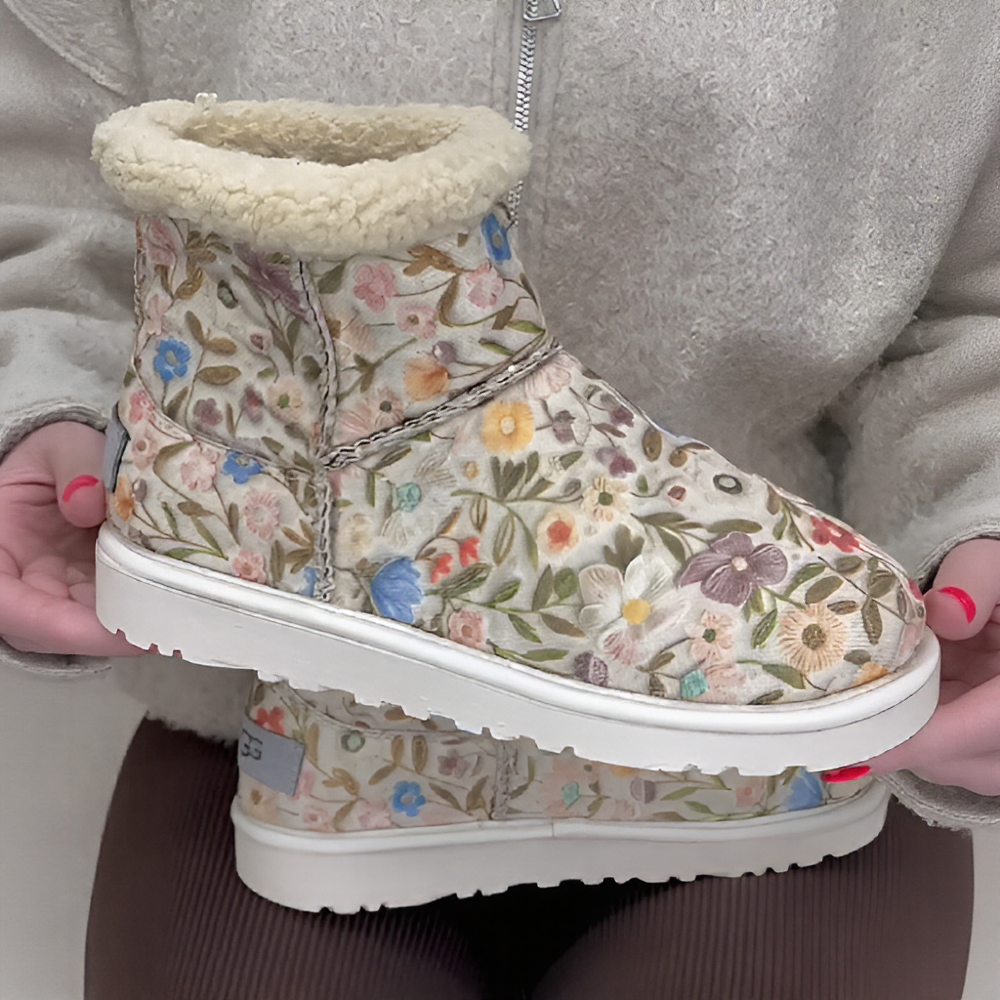 Retro floral velvet snow boots