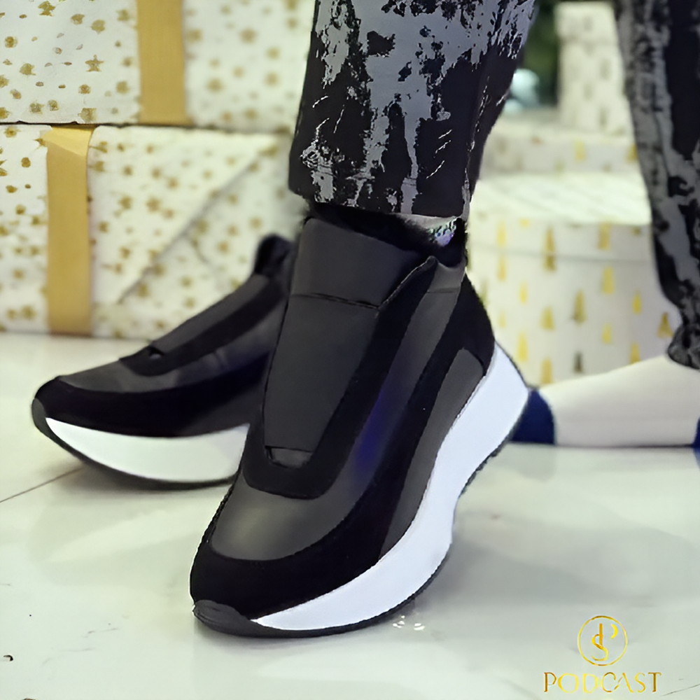 Plush thick-soled trendy sneakers