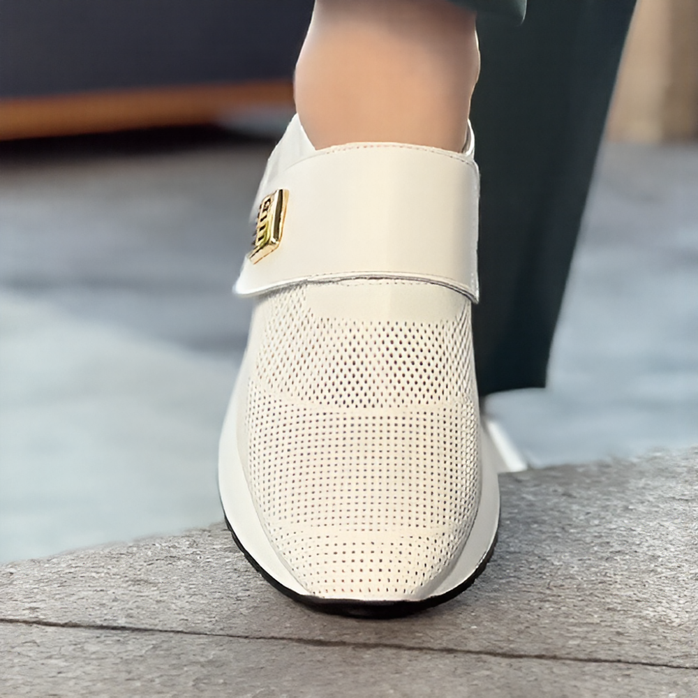Breathable Velcro versatile sneakers