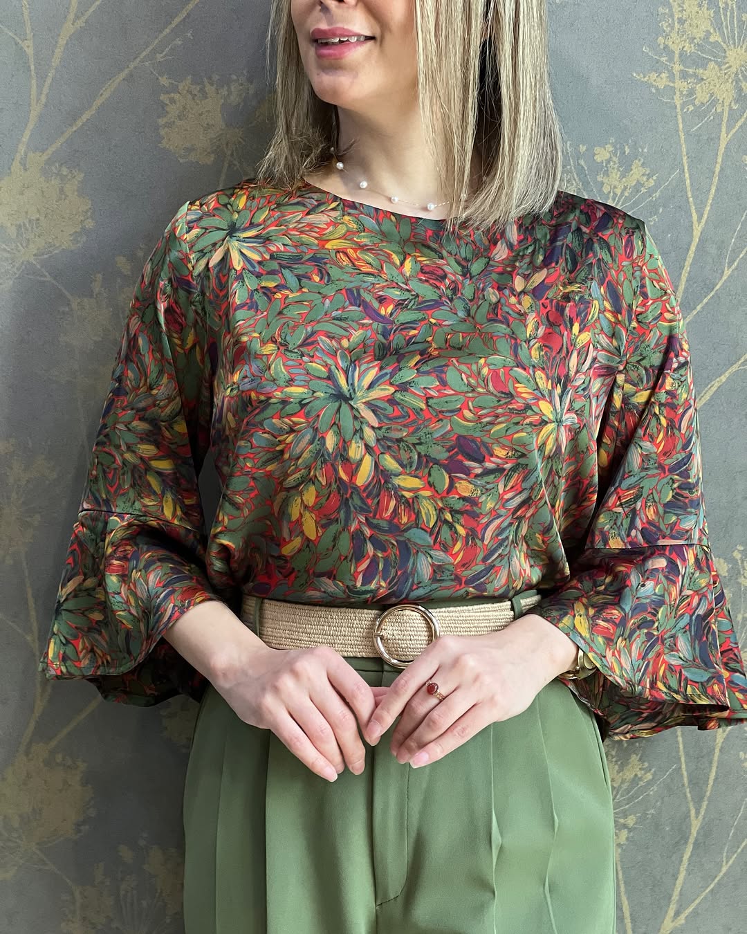 Floral trumpet sleeve top