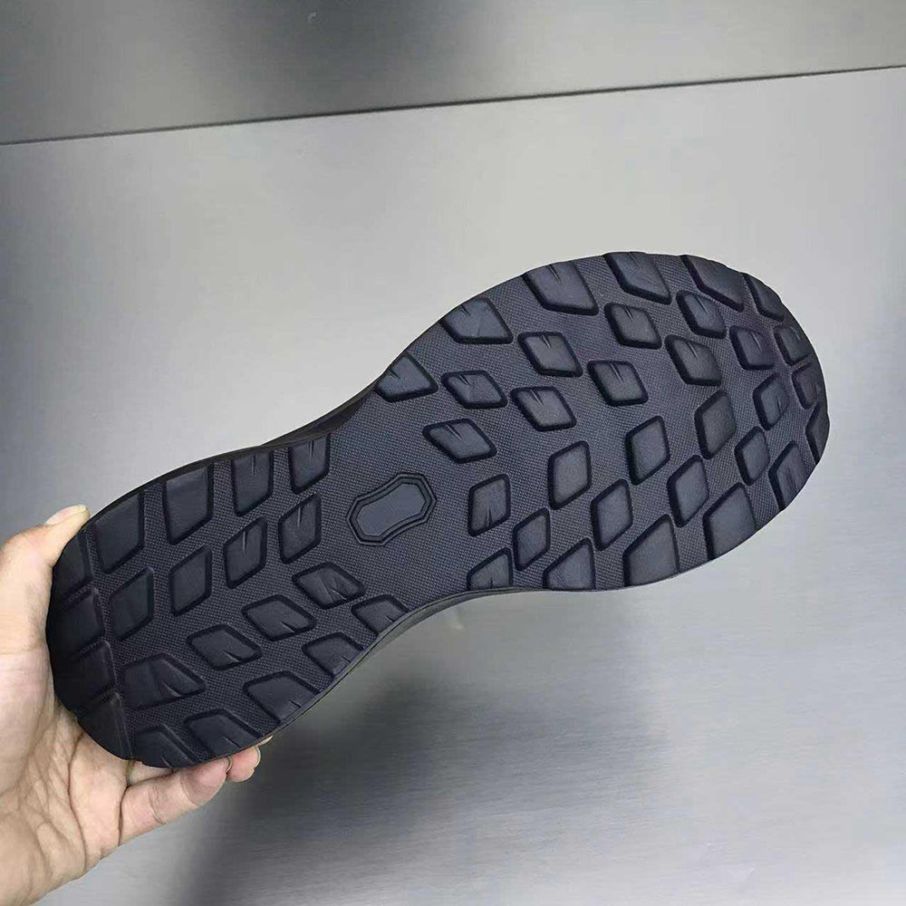 High-end black multi-functional sports shoes