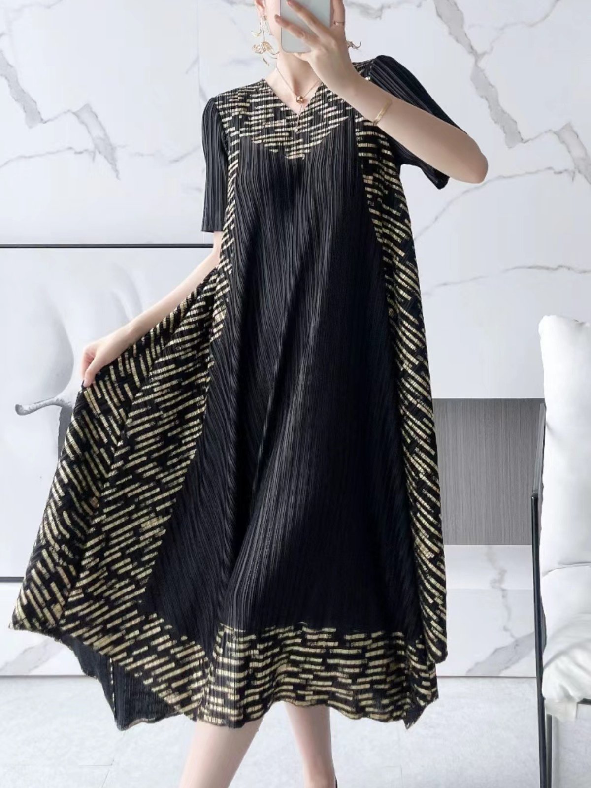 Cute Pleated Simple Print Maxi Dress